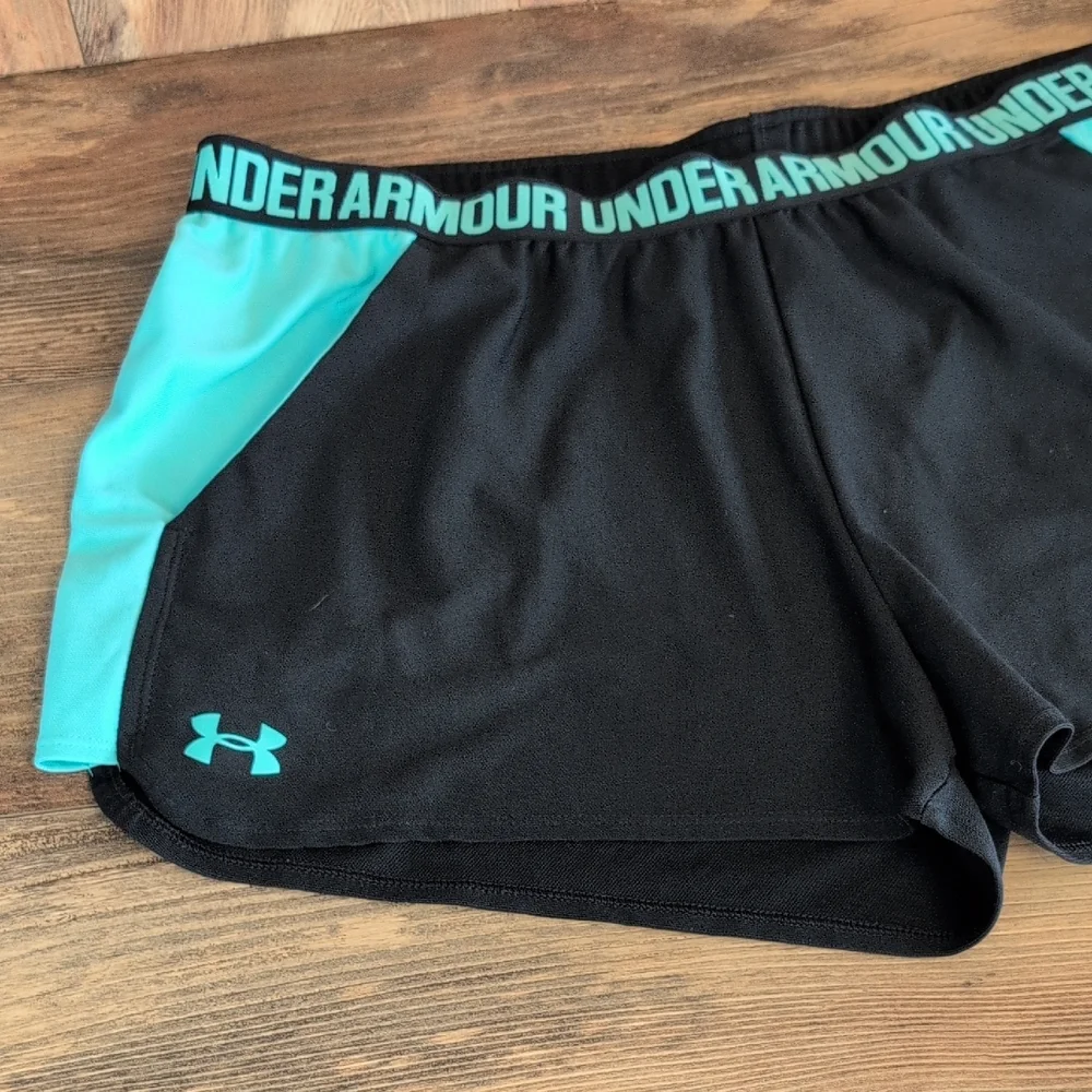 Under Armour Athletic Shorts XXL          W157